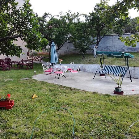 Hadjibulevata Guest House Kovachevtsi Exterior photo