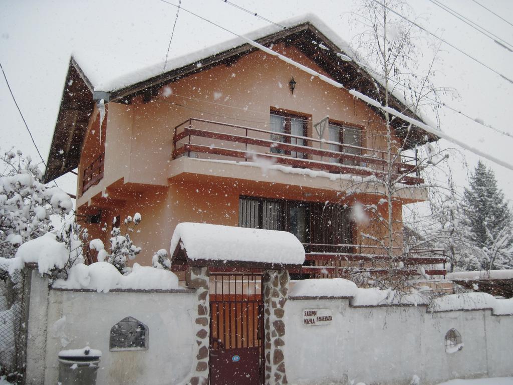 Hadjibulevata Guest House Kovachevtsi Exterior photo